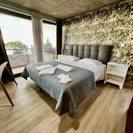 Victoria Ocean View Lodge