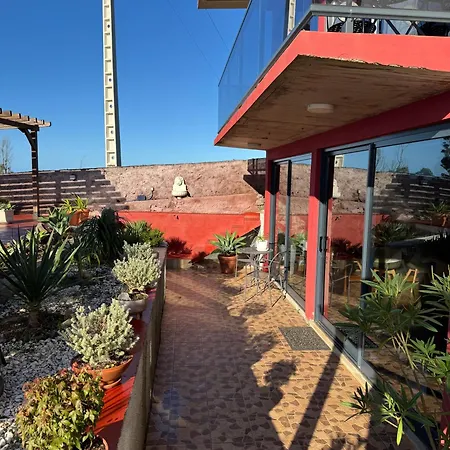 אכסניה Victoria Ocean View *