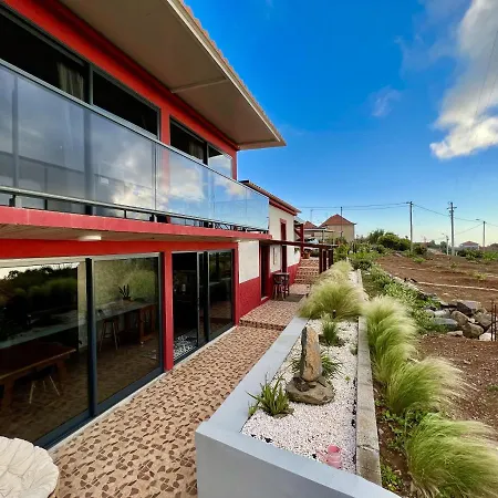 Victoria Ocean View Lodge *